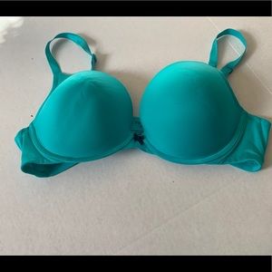 TORRID SMOOTH PUSH-UP BRA IN SIZE 40D